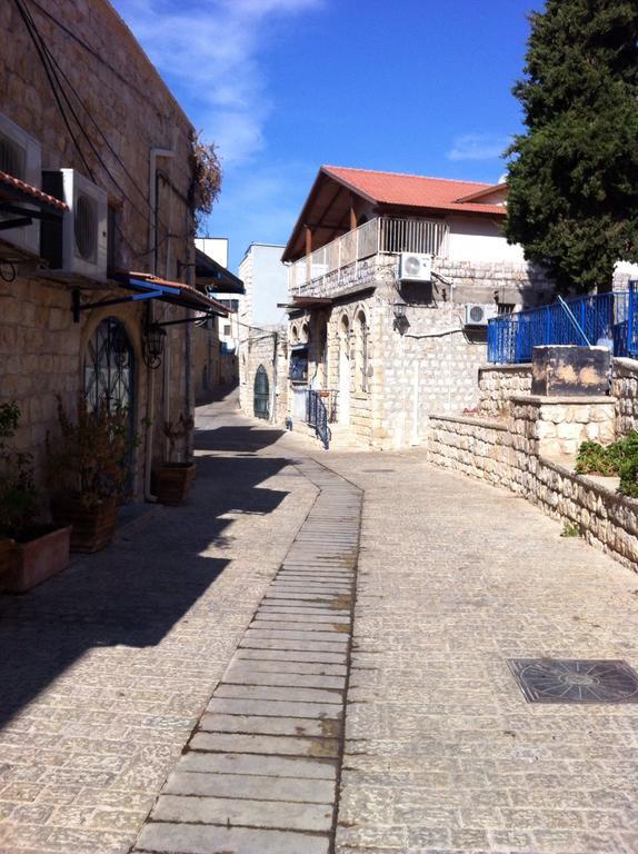 Off The Square Hotel Safed Kültér fotó