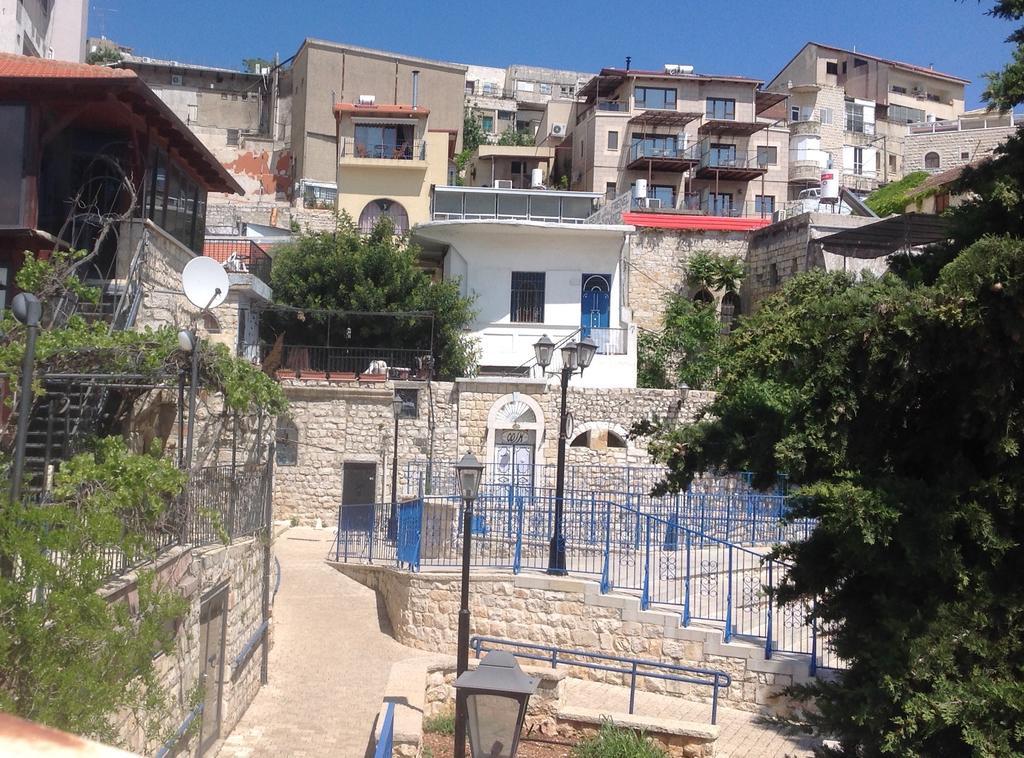 Off The Square Hotel Safed Kültér fotó