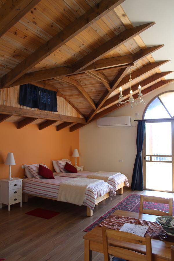 Off The Square Hotel Safed Kültér fotó